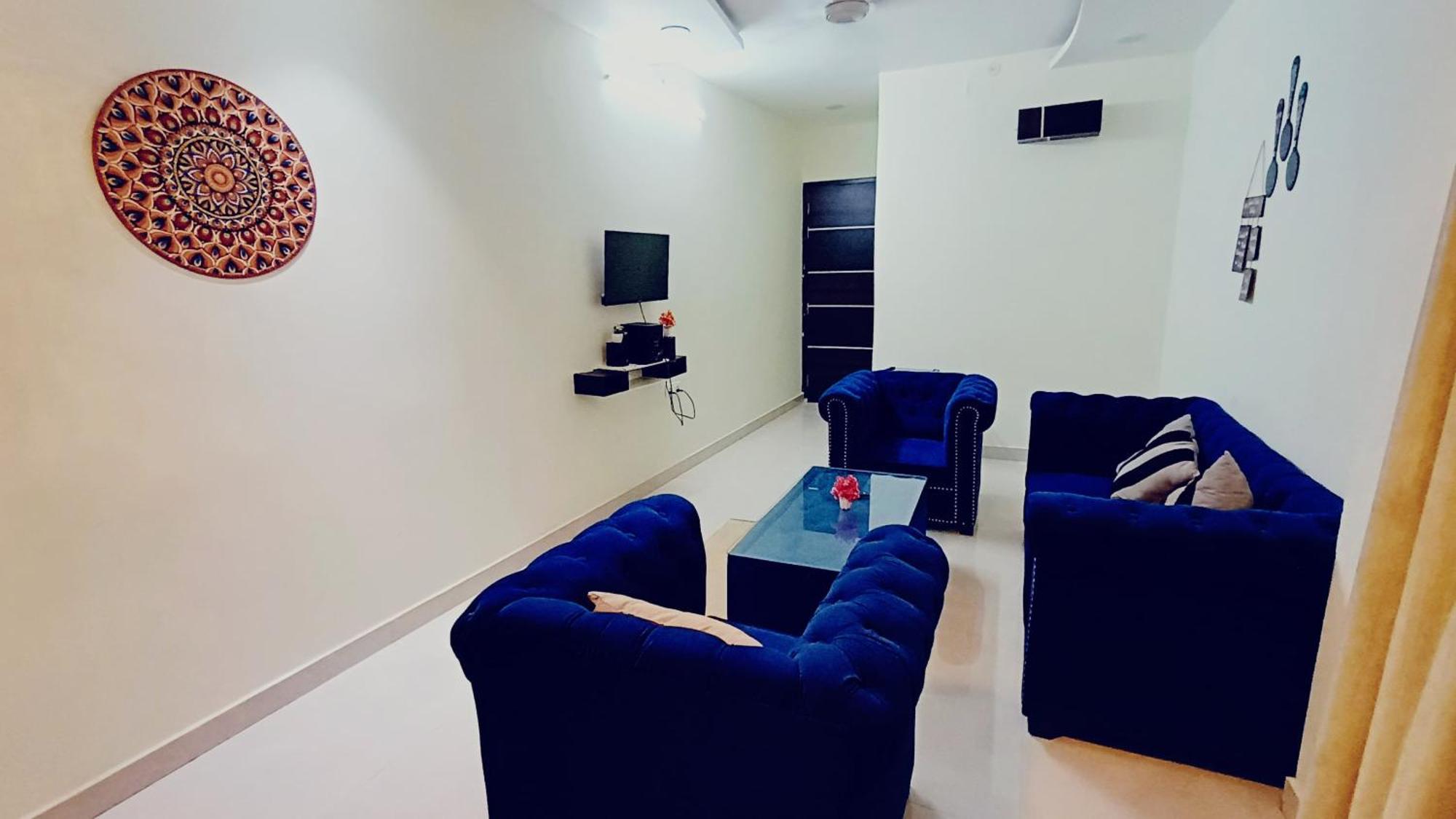 Two Bhk Abode In Golf City Lucknow Esterno foto